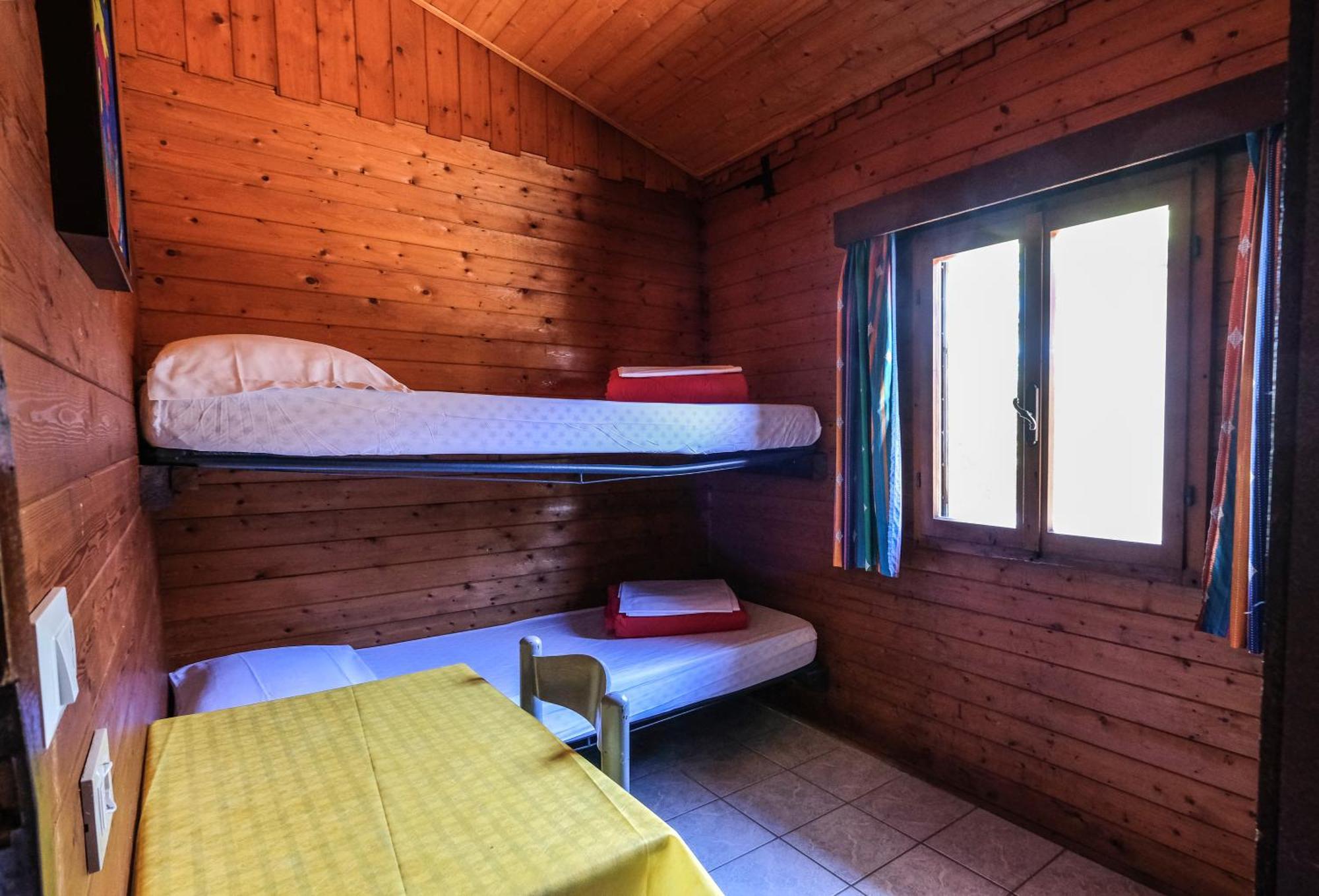 Campeggio Trevisago Iris Park Moniga del Garda Room photo